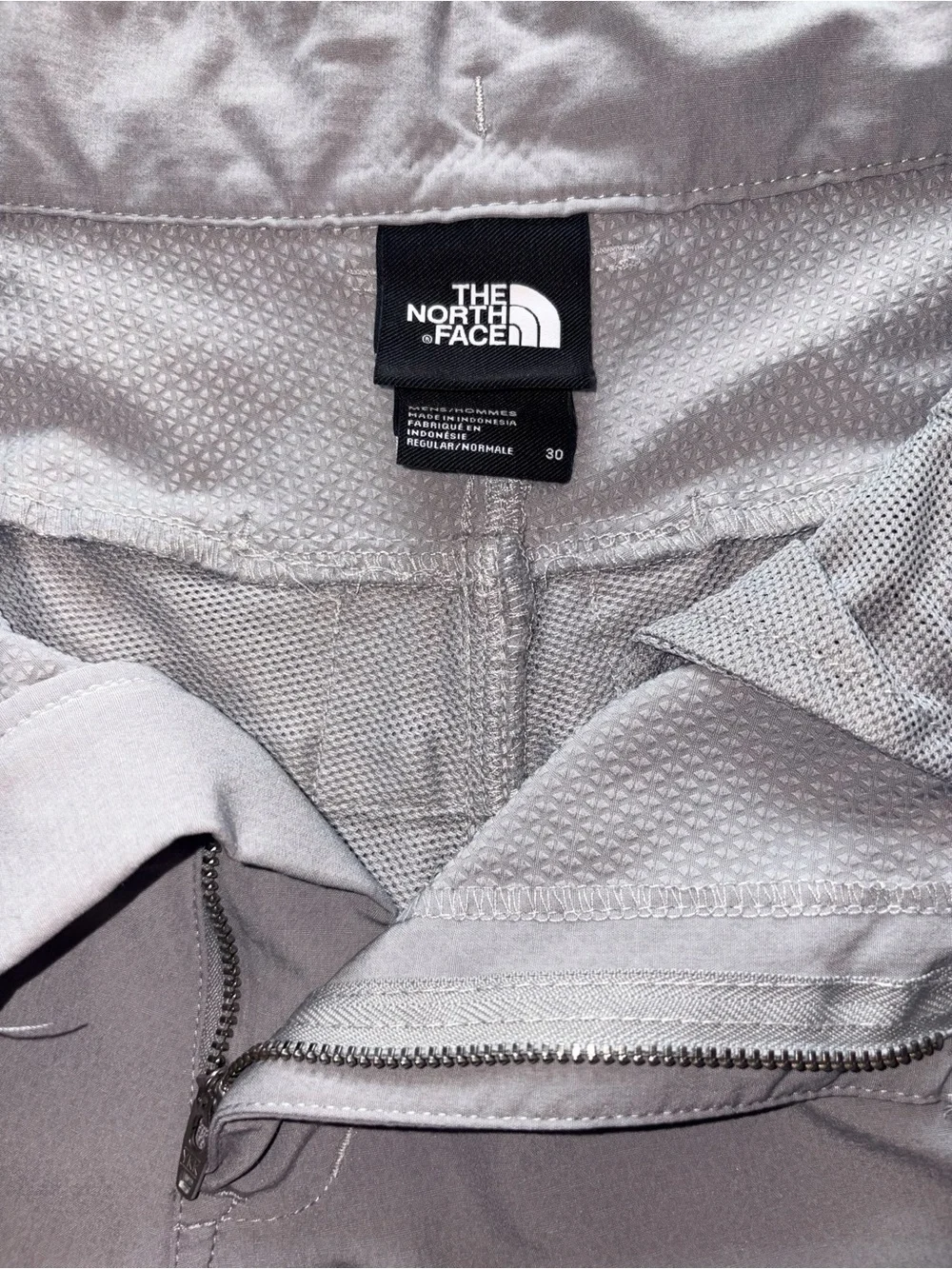 The North Face Men's Light Gray Hybrid Active Shorts